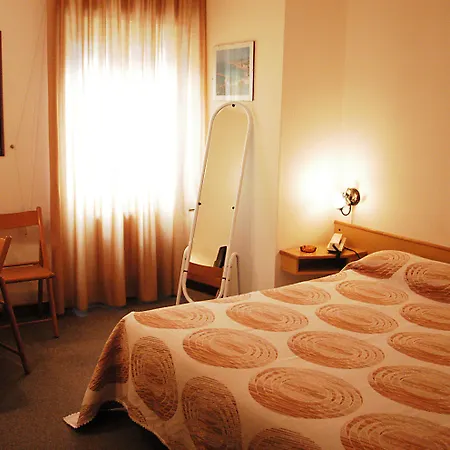 Colibri Hotel 3*